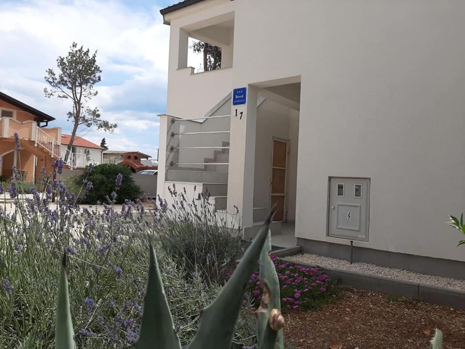 Apartman Bunaric Vir Exterior photo