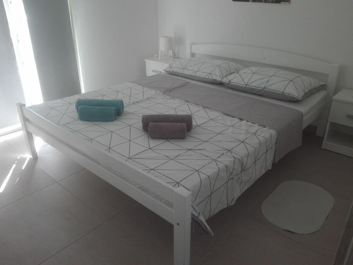 Apartman Bunaric Vir Exterior photo