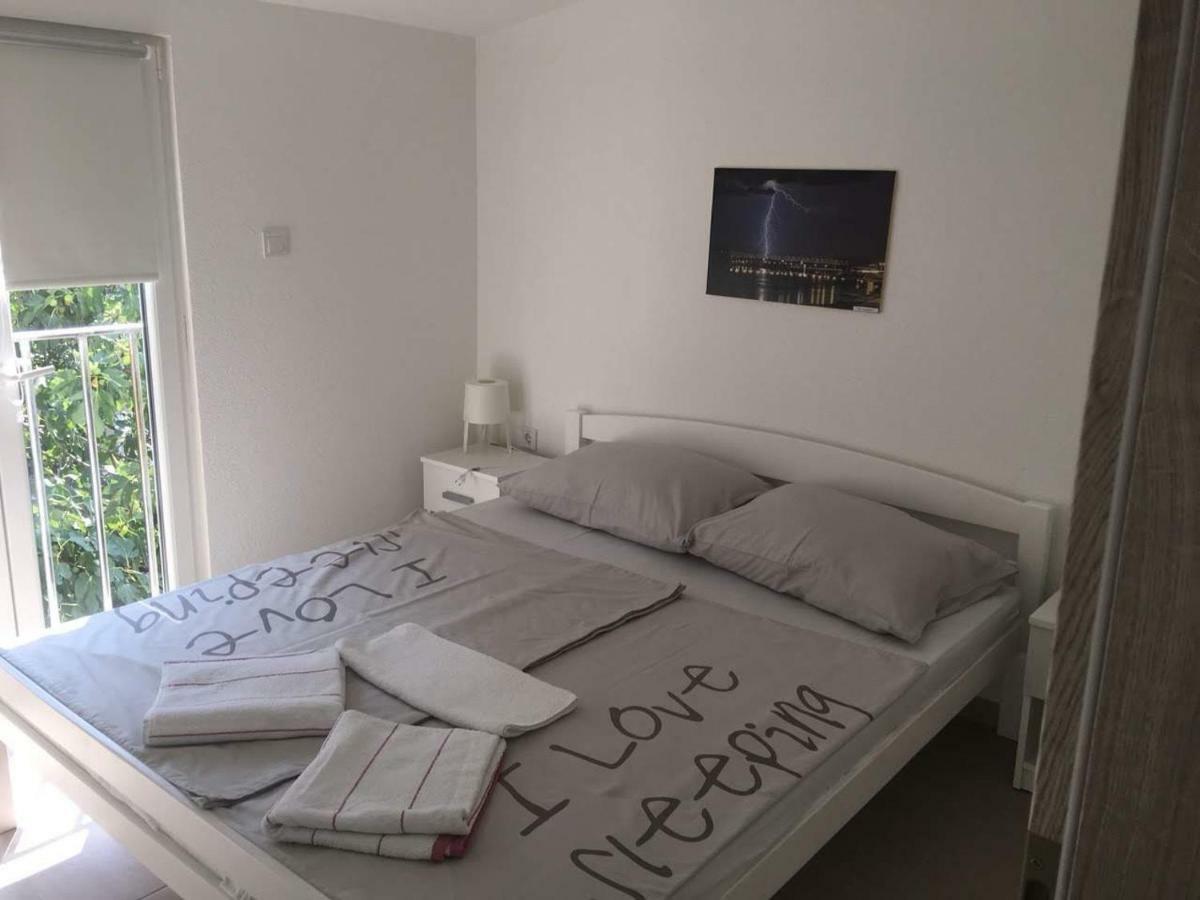 Apartman Bunaric Vir Exterior photo