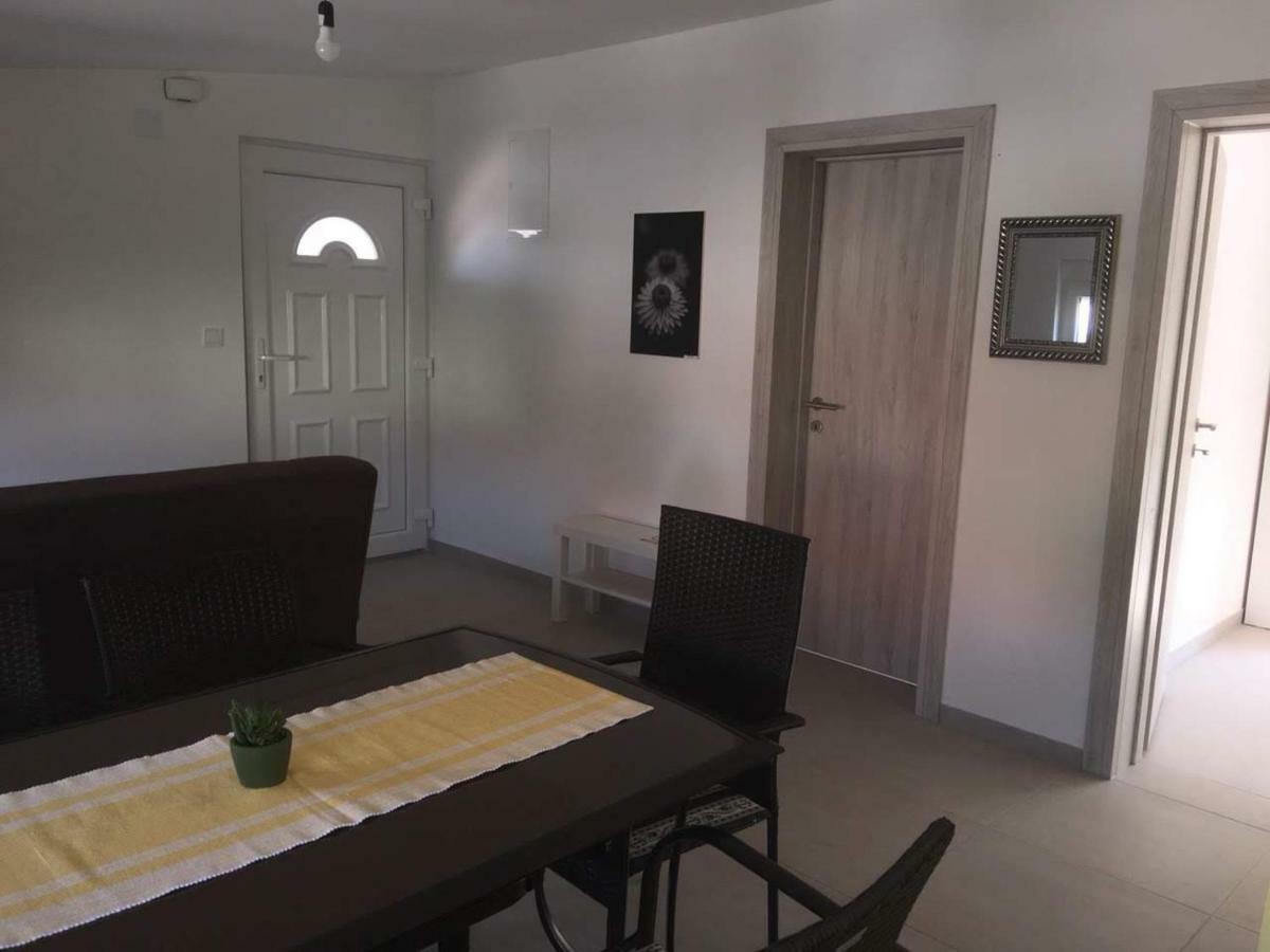 Apartman Bunaric Vir Exterior photo