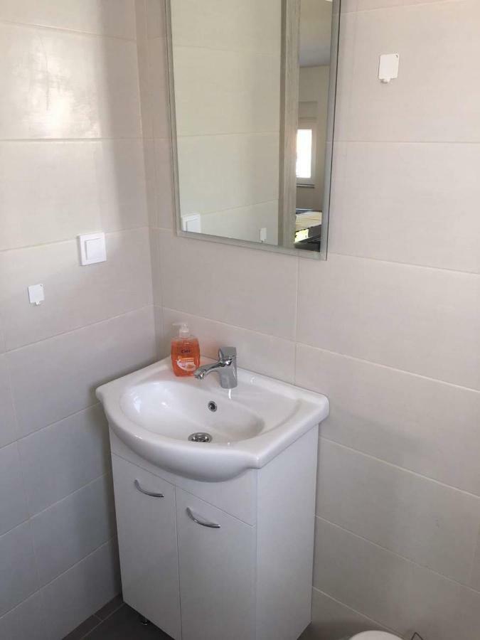 Apartman Bunaric Vir Exterior photo