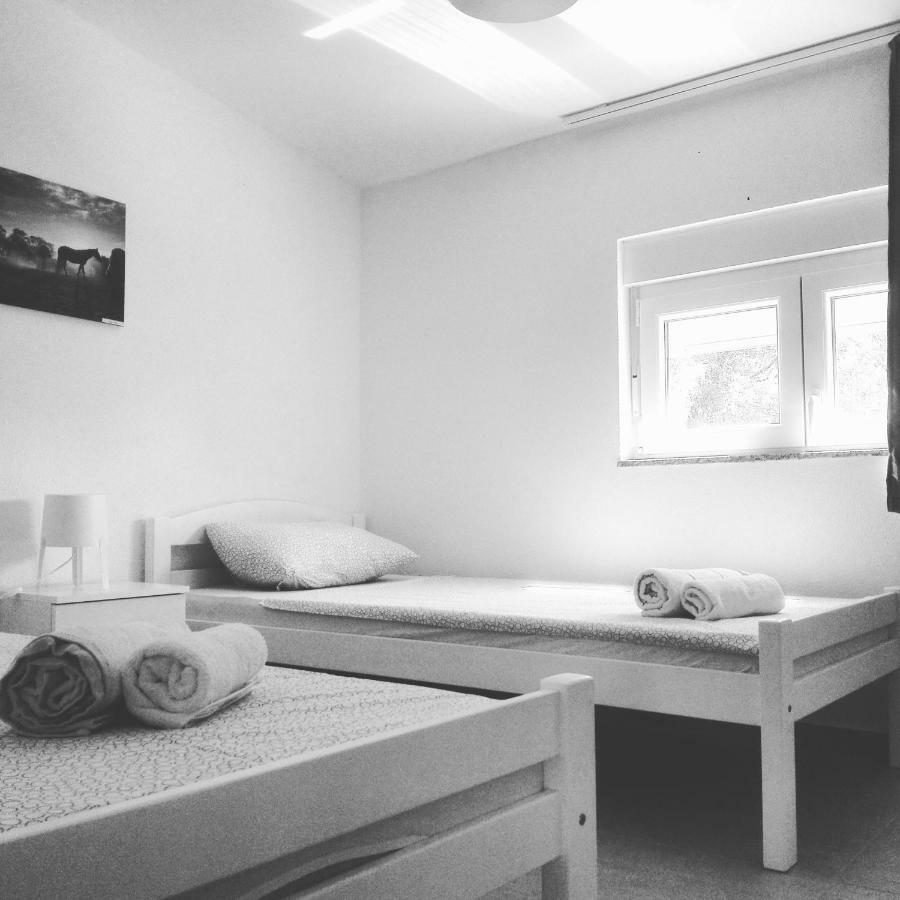 Apartman Bunaric Vir Exterior photo