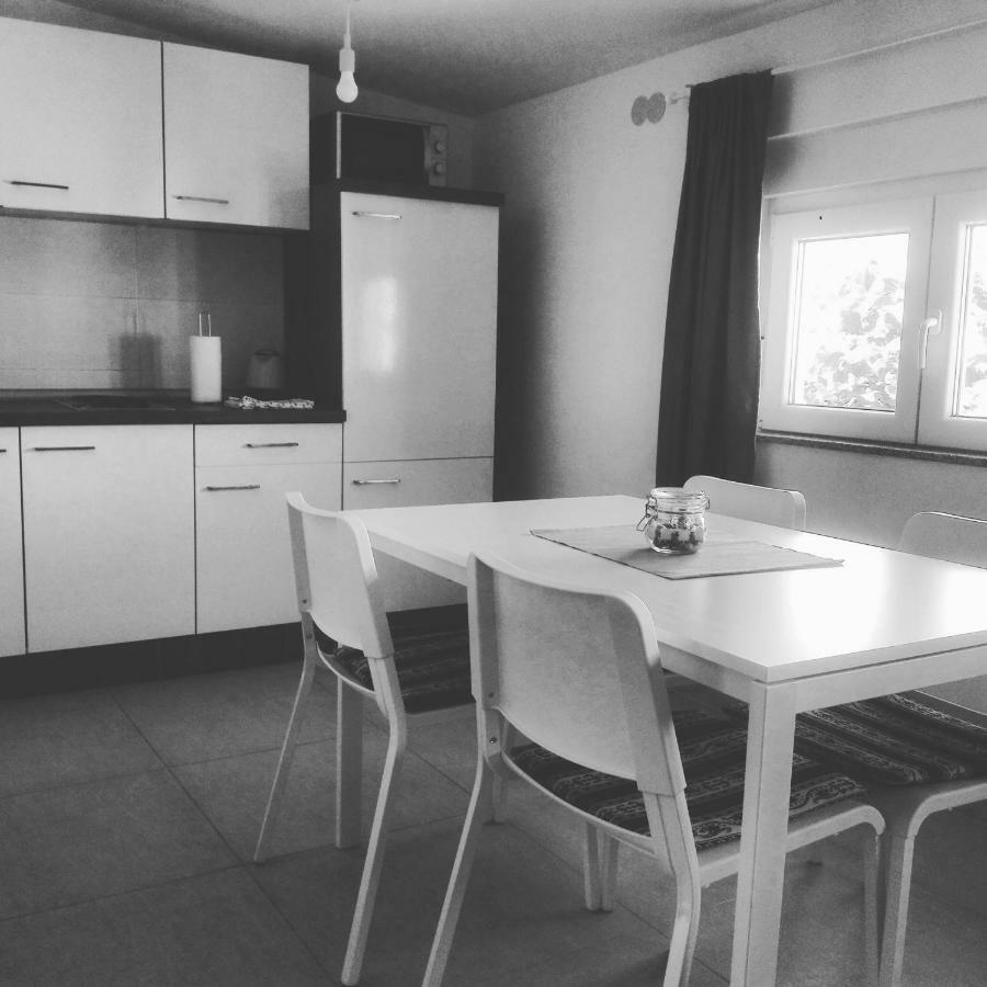 Apartman Bunaric Vir Exterior photo